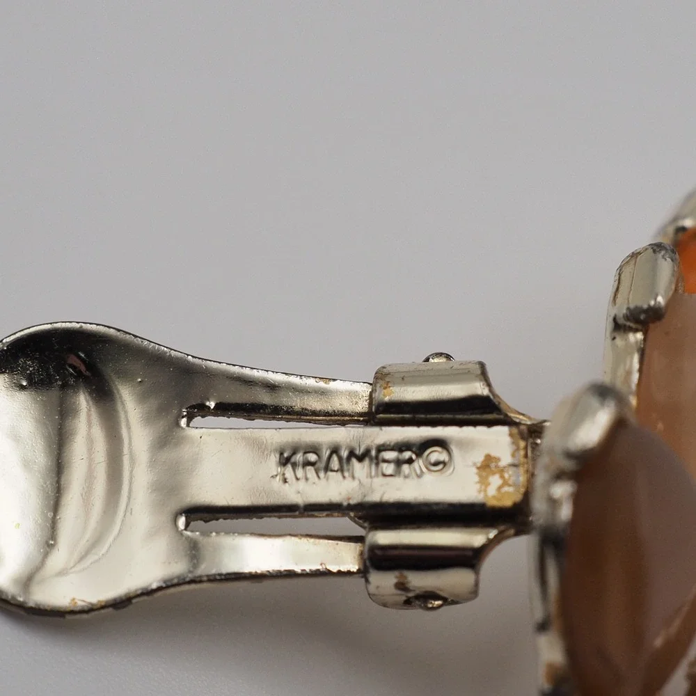 Kramer Earrings Tan Thermoset Marquise Leaf Moonglow Gold Tone Clip On Vintage